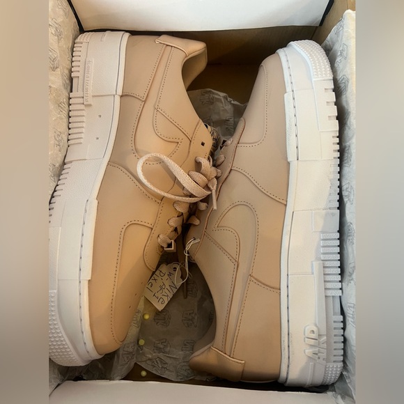 W AF-1 Pixel - Picture 8 of 11